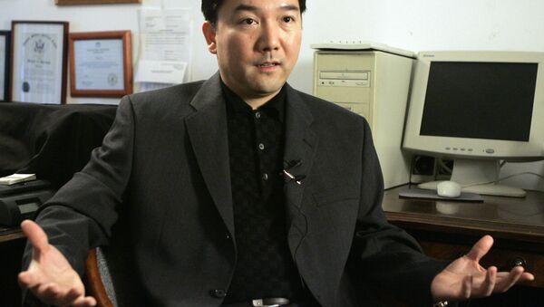 O chinês Zhenli Ye Gon no escritório de seus advogados, em Nova York, em foto de 2007. - Sputnik Brasil