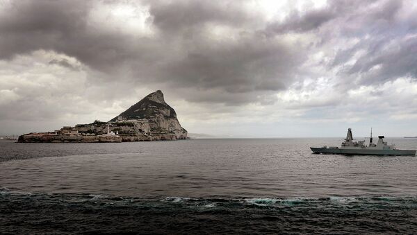 Navio da Marinha Real do Reino Unido perto de Gibraltar - Sputnik Brasil