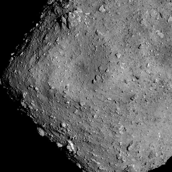 Superfície do asteroide Ryugu fotografada desde altitude de 6 quilômetros pela Câmara Óptica de Navegação da NASA - Sputnik Brasil