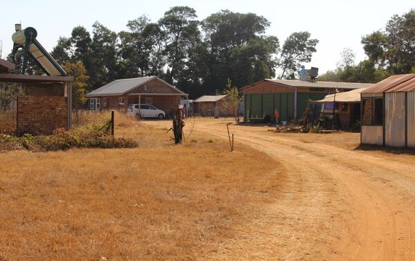 Rua com vivendas em Kleinfontein - Sputnik Brasil