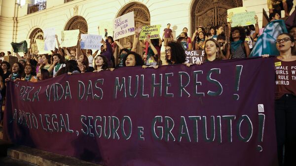 Protesto de mulheres pela legalização do aborto (foto de arquivo) - Sputnik Brasil