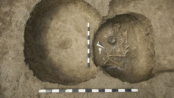 Sepultura antiga encontrada na região de Rostov, Rússia - Sputnik Brasil