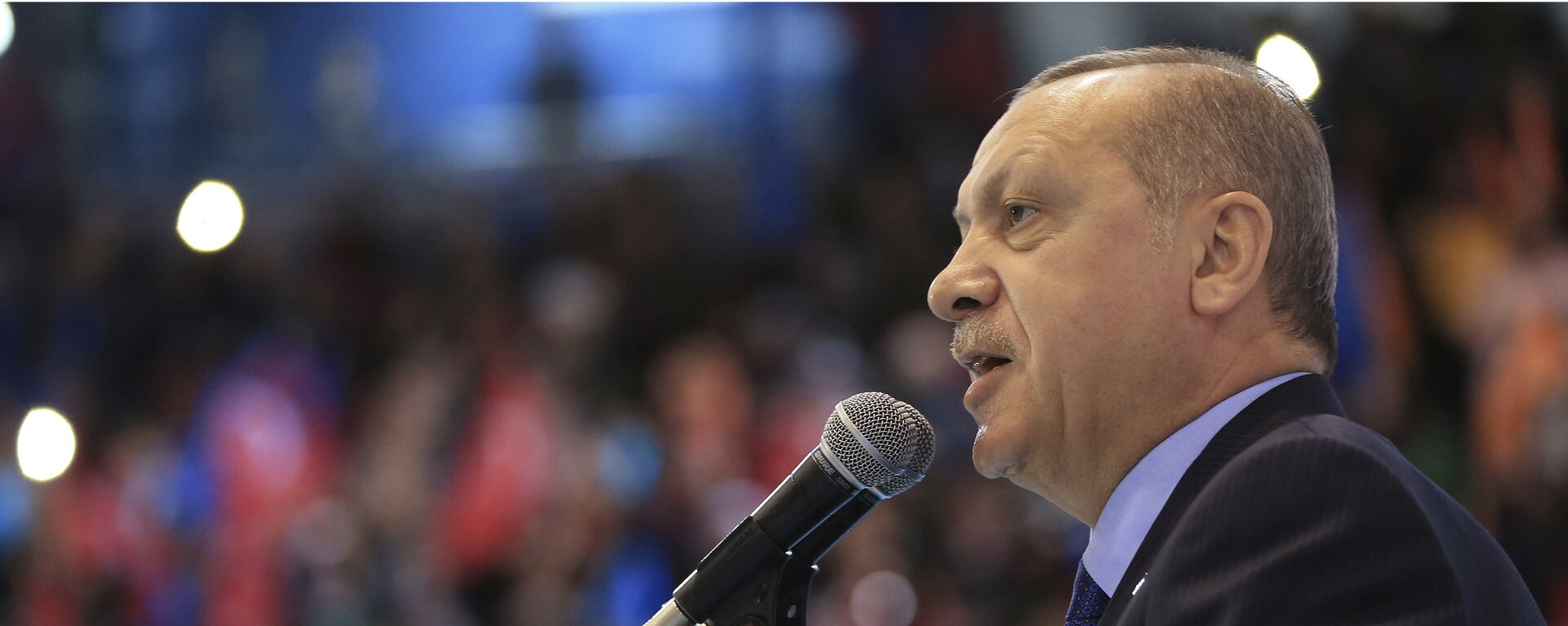 Presidente turco, Recep Tayyip Erdogan, fala aos membros do seu partido, em 24 de março de 2018 - Sputnik Brasil, 1920, 19.05.2022