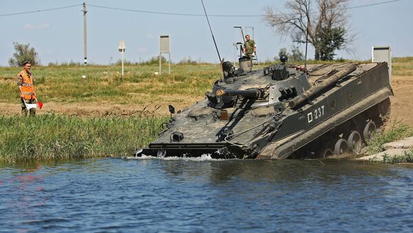 Veículo de combate de infantaria BMP-3 participando das manobras na região de Volgogrado. - Sputnik Brasil