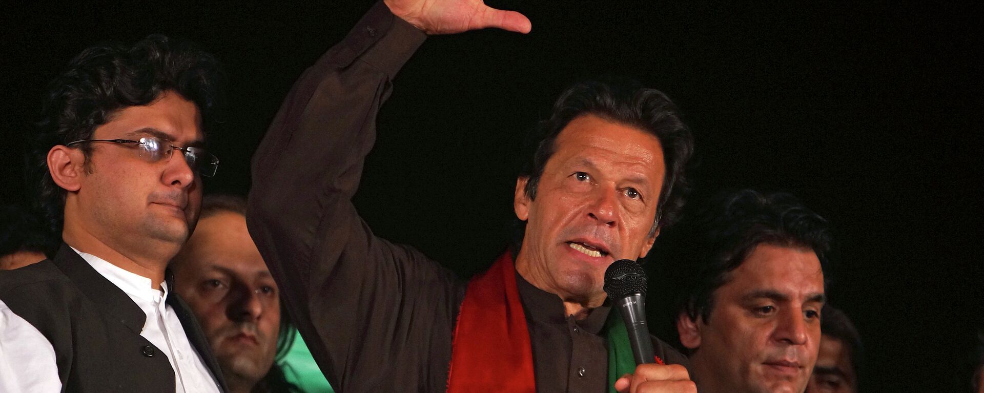 Imran Khan em discurso anti-governista realizado em Islamabad em 2014. - Sputnik Brasil, 1920, 29.08.2023