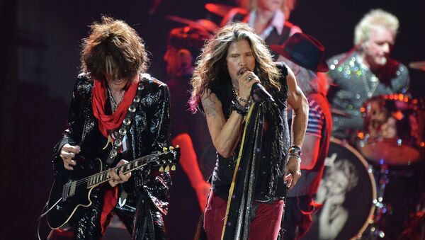 Aerosmith durante show em Moscou. - Sputnik Brasil