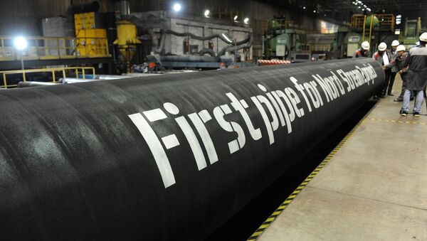 Primeiros tubos para o projeto Nord Stream 2 em uma fábrica da OMK em Vyksa, Rússia. - Sputnik Brasil