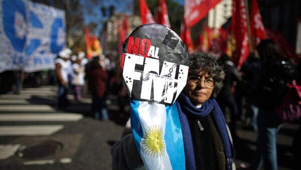 Manifestação na Argentina contra o FMI - Sputnik Brasil