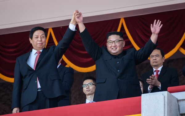 Kim Jong-un durante a celebração do 70º aniversário da fundação da Coreia do Norte  - Sputnik Brasil