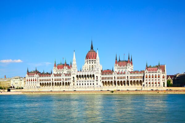 O edifício do Parlamento em Budapeste, Hungria - Sputnik Brasil