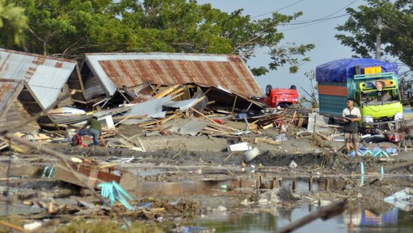 Consequências do tsunami na cidade indonésia de Palu, província de Sulawesi, 29 de setembro de 2018 - Sputnik Brasil