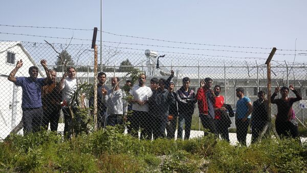 Refugiados en la isla de Lesbos, Grecia - Sputnik Brasil