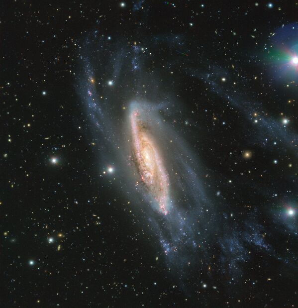 A galáxia espiral NGC 3981, fotografada pelo telescópio VLT, instalado no Observatório Europeu do Sul - Sputnik Brasil