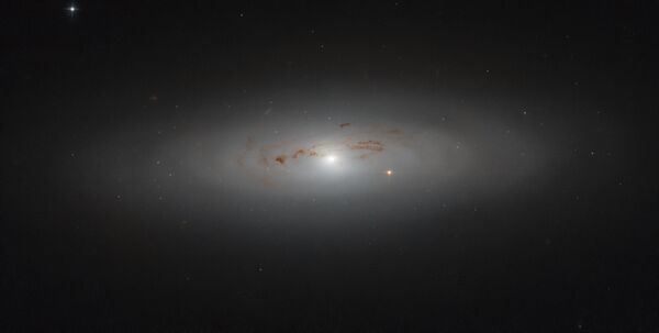 A Galáxia NGC 4036, fotografada pelo telescópio Hubble - Sputnik Brasil