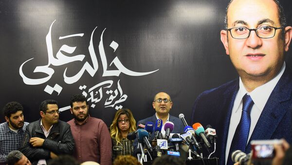 Advogado de direitos humanos Khaled Ali durante uma coletiva de imprensa no Cairo, Egito, em 24 de janeiro de 2018 - Sputnik Brasil