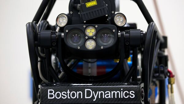 Um robô antropomórfico, Atlas, da empresa Boston Dynamics - Sputnik Brasil