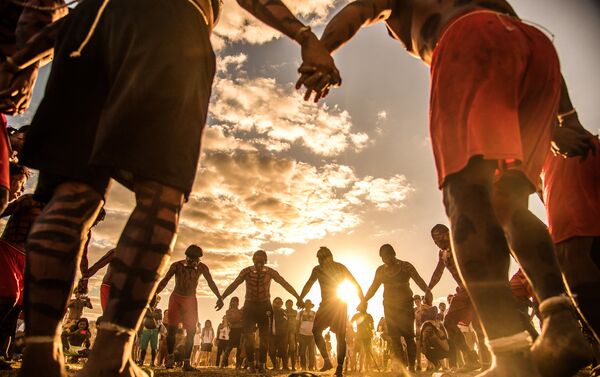 A Aldeia Multiétnica é um espaço de valorização dos povos indígenas que proporciona a união de diversas etnias para a defesa de suas culturas, tradições individuais e lutas em comum - Sputnik Brasil