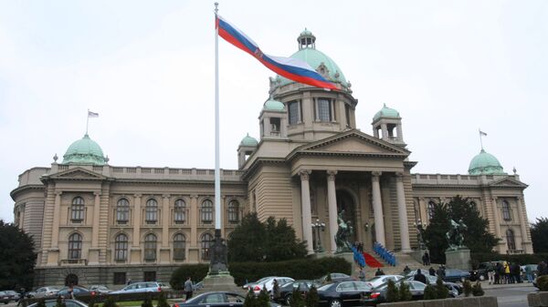 Parlamento sérvio em Belgrado  - Sputnik Brasil