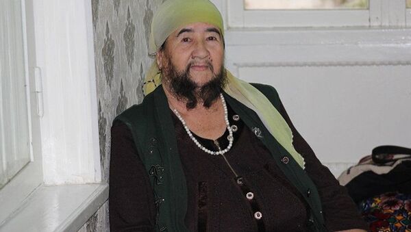 Mulher do Cazaquistão com barba notável, Mukhtabar Toraeva - Sputnik Brasil
