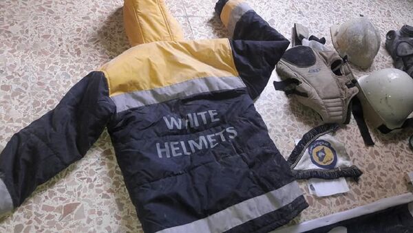 White Helmets uniform found during the search of terrorists’ headquarters in Eastern Ghouta. - Sputnik Brasil