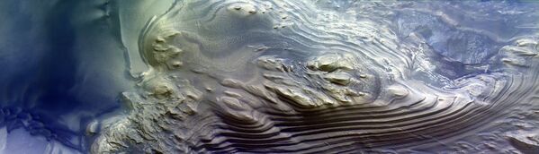 Estruturas sedimentares no cânion Juventae Chasma em Marte - Sputnik Brasil