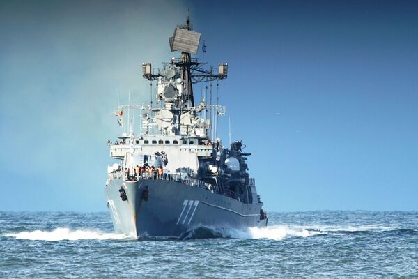 Navio de patrulha russo Yaroslav, retorna depois de executar exercícios de combate no mar Mediterrâneo - Sputnik Brasil