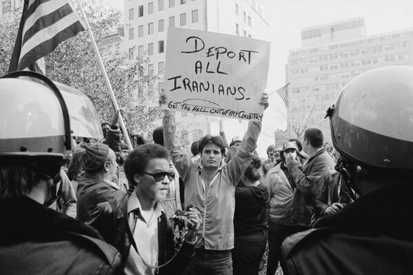 Em Washington, em 9 de novembro de 1979 decorre uma manifestação na sequência da tomada de reféns na embaixada estadunidense em Teerã em 4 de novembro do mesmo ano - Sputnik Brasil