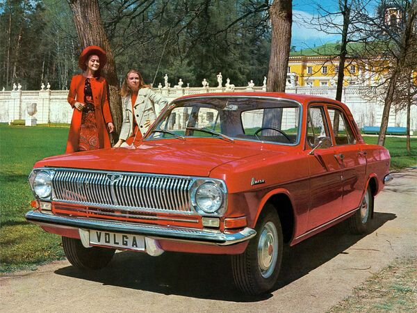 Publicidade do carro soviético GAZ-24 Volga - Sputnik Brasil