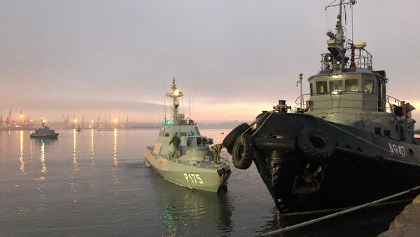 Embarcações ucranianas apreendidas pela Guarda Costeira russa - Sputnik Brasil