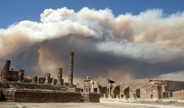 Ruínas da cidade de Pompeia, imagem do fotógrafo Juan Pablo Lasterra - Sputnik Brasil