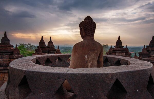 Templo budista de Borobudur, imagem do fotógrafo Sirsendu Gayen - Sputnik Brasil