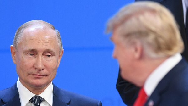 Presidente da Rússia, Vladimir Putin, e o presidente dos EUA, Donald Trump, em novembro de 2018 - Sputnik Brasil