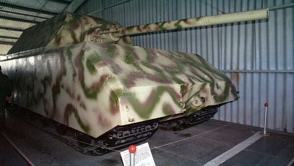 Museu da história militar de veículos blindados. Tanque pesado Maus (Porshe 205). Primeiro exemplar construído em 1943, em Berlim - Sputnik Brasil