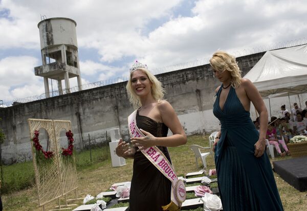 Verônica Verone, de 25 anos, vencedora do 13º concurso anual de beleza Miss Talavera Bruce, realizado na Penitenciária Talavera Bruce, no Rio de Janeiro - Sputnik Brasil