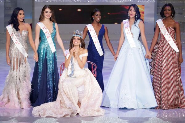 Miss México, Vanessa Ponce de Leon, celebra sua vitória no concurso Miss Mundo 2018 - Sputnik Brasil