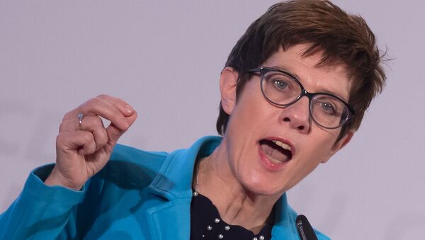Annegret Kramp-Karrenbauer, General Secretary of the German Christian Democratic Union, gestures during her speech at the CDU regional conference to present her concept as candidate for the CDU chairmanship in Seebach, central Germany, Wednesday, Nov. 21, 2018 - Sputnik Brasil