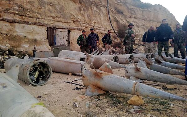 As Forças Armadas da Síria encontraram mais de 20 mísseis terra-ar - Sputnik Brasil