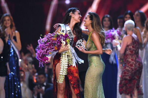 Miss Filipinas, Catriona Gray, durante o concurso Miss Universo 2018, Bangkok - Sputnik Brasil