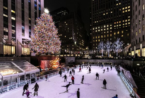 Árvore de Natal no Rockefeller Center, em Nova York - Sputnik Brasil
