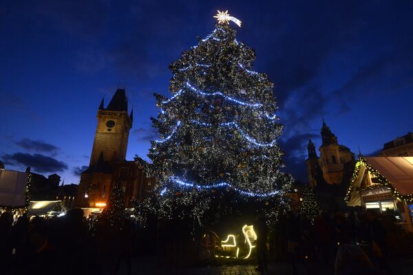 Árvore de Natal em Praga - Sputnik Brasil