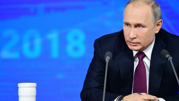 Presidente russo, Vladimir Putin, durante a coletiva de imprensa anual, 20 de dezembro de 2018 - Sputnik Brasil