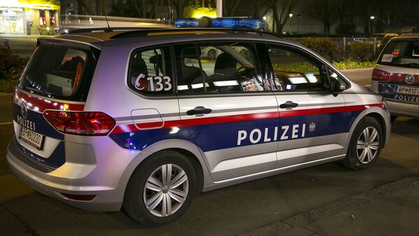Veículo de polícia em Viena, capital da Áustria - Sputnik Brasil