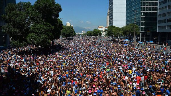 Rio de Janeiro deverá receber um milhão de turistas no Carnaval - Sputnik Brasil