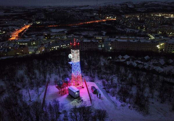 Imagem aérea da torre de transmissão digital, localizada na região de Murmansk, Rússia - Sputnik Brasil