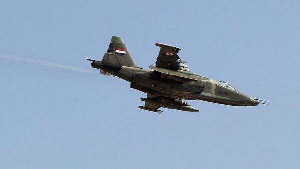 Um jato iraquiano modelo Sukhoi Su-25 - Sputnik Brasil