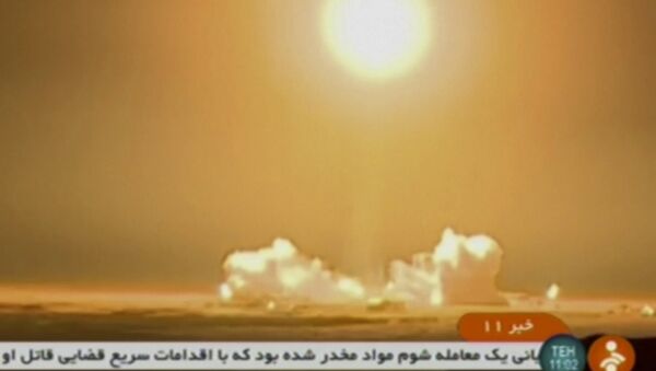 Lançamento do satélite iraniano Payam, 15 de janeiro de 2019 - Sputnik Brasil
