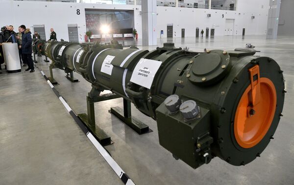 Míssil modernizado 9М729 apresentado pelo Ministério da Defesa russo no pavilhão de exibição Patriot, nos arredores de Moscou - Sputnik Brasil