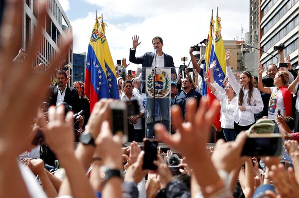 Líder da oposição, Juan Guaidó, durante manifestação em Caracas, Venezuela - Sputnik Brasil