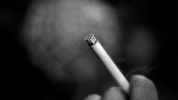 Cigarro (foto referencial) - Sputnik Brasil