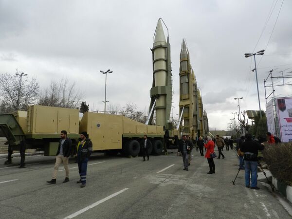 Lançador de mísseis de produção iraniana - Sputnik Brasil